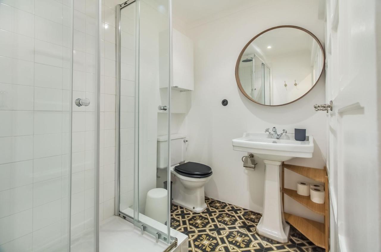 Unique And Stylish Flat In Historic Lisbon