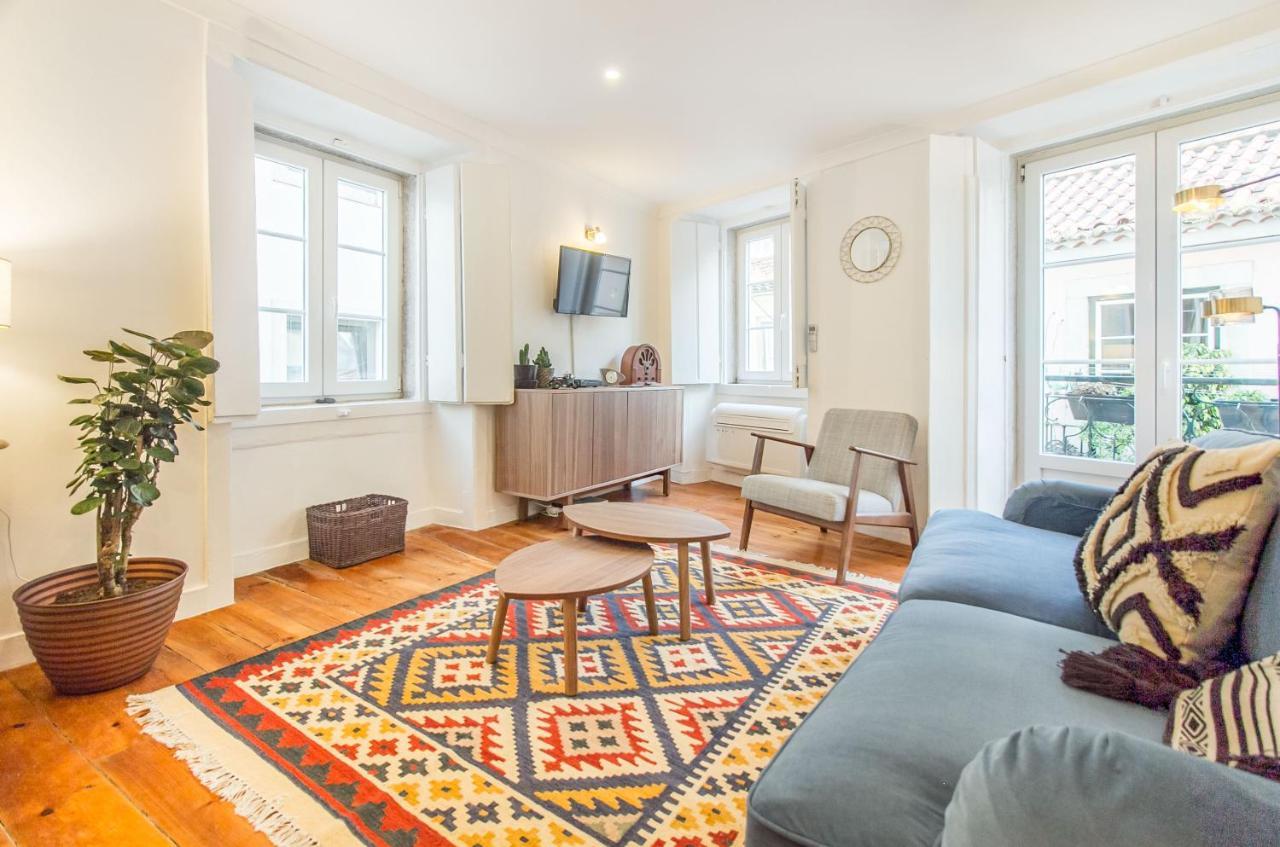 Unique And Stylish Flat In Historic * Lisbon